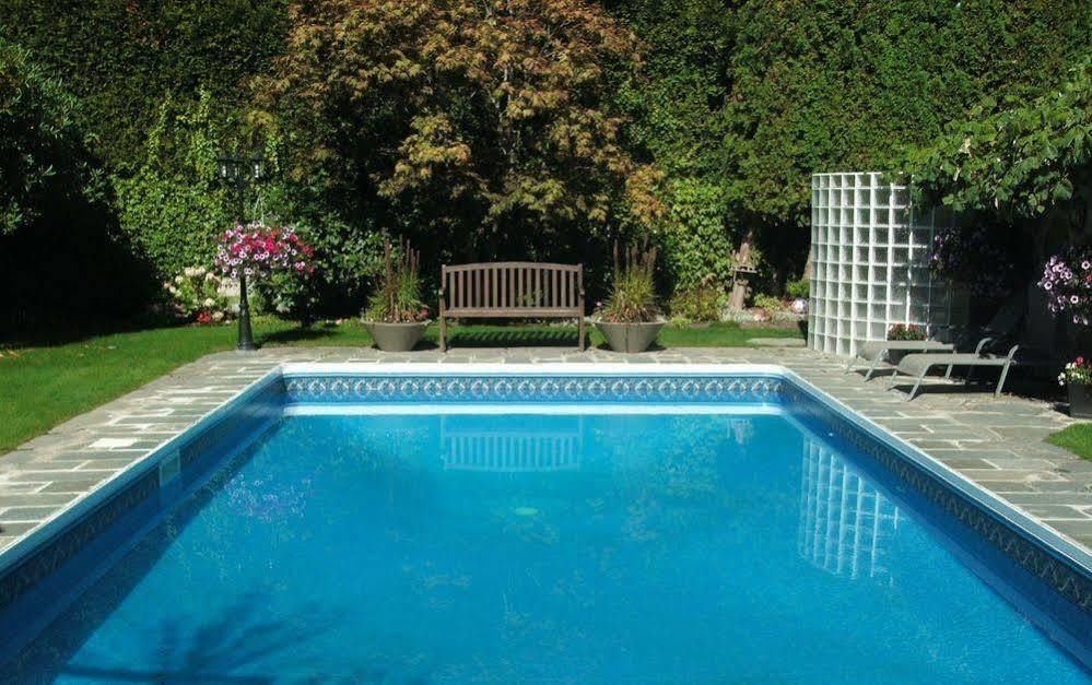 The Stone Hedge Bed And Breakfast Richmond Exterior foto